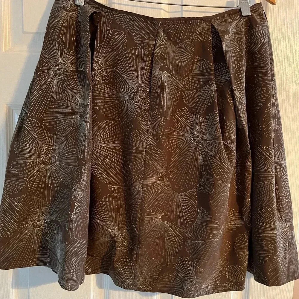 Talbots Petites Silk Skirt Midi Brown with silver embroidery size 14 lined